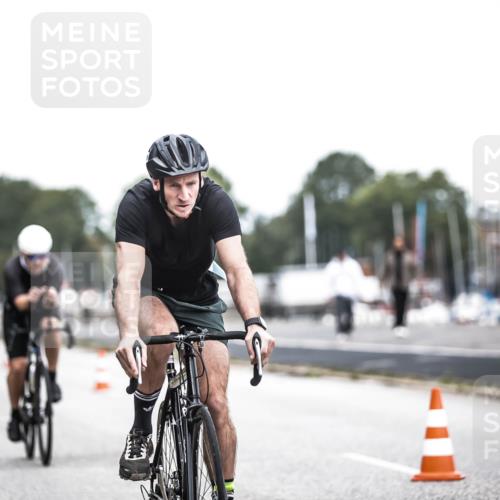 16.08.2026 - KN Förde Triathlon 2026 H.Heesch http://msf.ph/oto/9978365 16.08.2026 11:25:02 Radfahren 331, 406, 408, 409, 426 meine-sportfotos.de