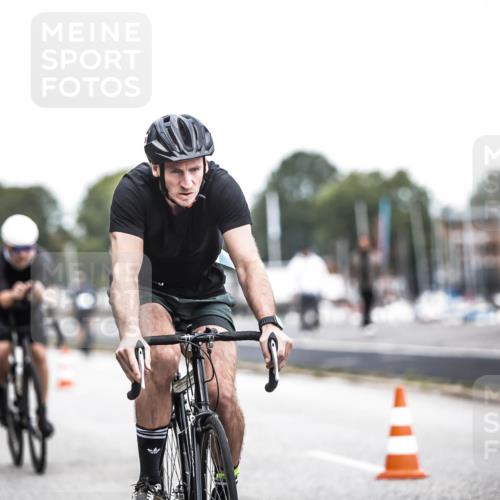 16.08.2026 - KN Förde Triathlon 2026 H.Heesch http://msf.ph/oto/9978371 16.08.2026 11:25:02 Radfahren 331, 406, 408, 409, 426 meine-sportfotos.de