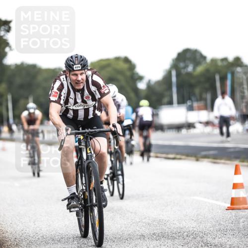 16.08.2026 - KN Förde Triathlon 2026 H.Heesch http://msf.ph/oto/9978391 16.08.2026 11:25:06 Radfahren 331, 341, 376, 408, 409, 426 meine-sportfotos.de