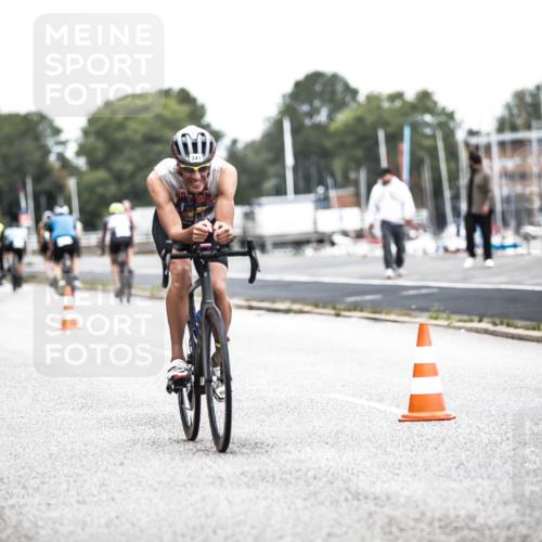 16.08.2026 - KN Förde Triathlon 2026 H.Heesch http://msf.ph/oto/9978410 16.08.2026 11:25:08 Radfahren 331, 341, 355, 375, 376, 409 meine-sportfotos.de