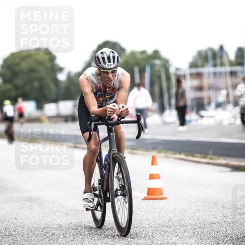 16.08.2026 - KN Förde Triathlon 2026 H.Heesch http://msf.ph/oto/9978422 16.08.2026 11:25:08 Radfahren 331, 341, 355, 375, 376, 409 meine-sportfotos.de