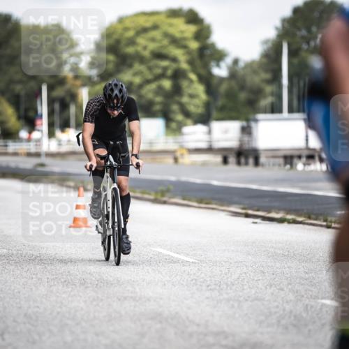 16.08.2026 - KN Förde Triathlon 2026 H.Heesch http://msf.ph/oto/9978431 16.08.2026 11:32:04 Radfahren 331, 352, 363, 410 meine-sportfotos.de