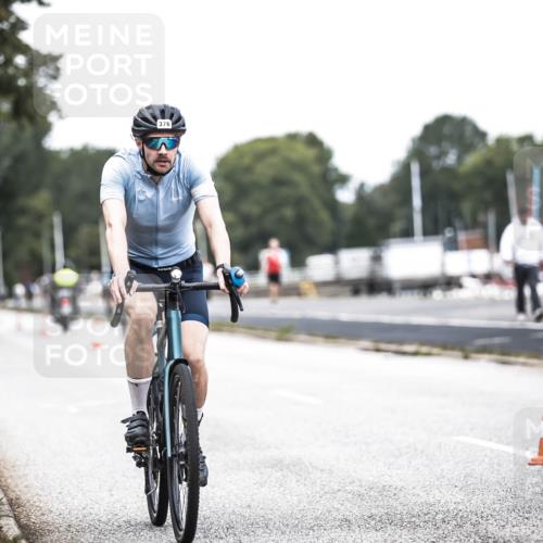 16.08.2026 - KN Förde Triathlon 2026 H.Heesch http://msf.ph/oto/9978432 16.08.2026 11:25:09 Radfahren 331, 341, 355, 375, 376, 409 meine-sportfotos.de
