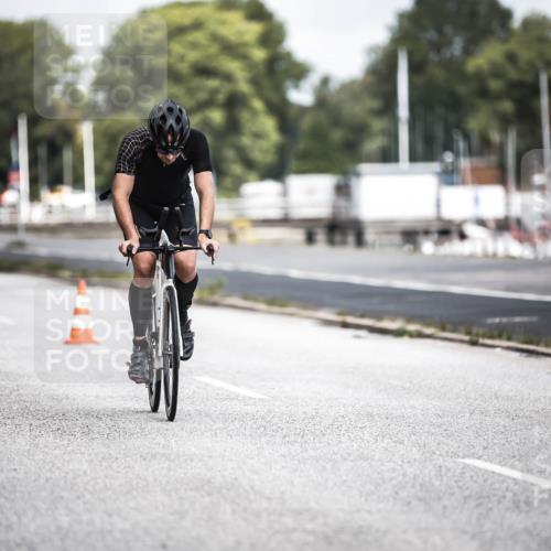 16.08.2026 - KN Förde Triathlon 2026 H.Heesch http://msf.ph/oto/9978439 16.08.2026 11:32:04 Radfahren 331, 352, 363, 410 meine-sportfotos.de