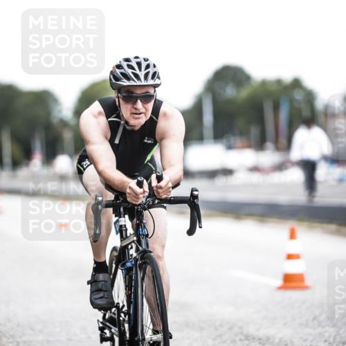 16.08.2026 - KN Förde Triathlon 2026 H.Heesch http://msf.ph/oto/9978450 16.08.2026 11:25:13 Radfahren 355, 375, 376 meine-sportfotos.de