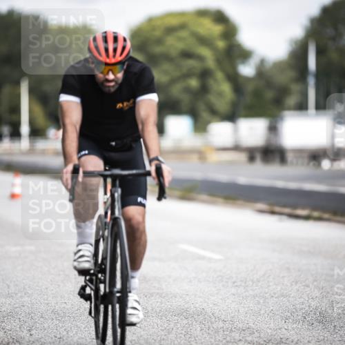 16.08.2026 - KN Förde Triathlon 2026 H.Heesch http://msf.ph/oto/9978451 16.08.2026 11:32:05 Radfahren 331, 352, 363, 365, 410 meine-sportfotos.de