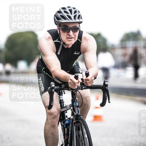 16.08.2026 - KN Förde Triathlon 2026 H.Heesch http://msf.ph/oto/9978460 16.08.2026 11:25:13 Radfahren 355, 375, 376 meine-sportfotos.de