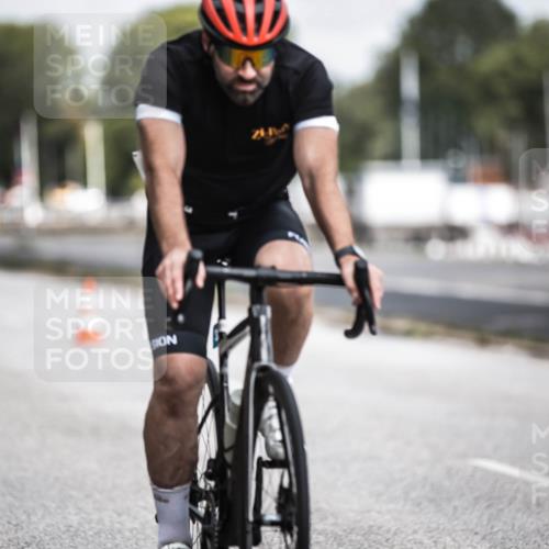 16.08.2026 - KN Förde Triathlon 2026 H.Heesch http://msf.ph/oto/9978465 16.08.2026 11:32:06 Radfahren 352, 363, 365, 410 meine-sportfotos.de