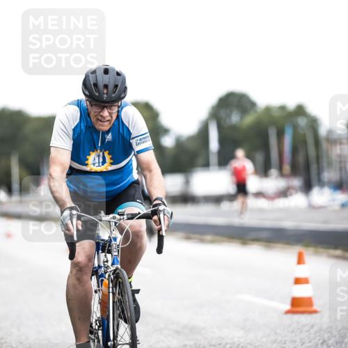 16.08.2026 - KN Förde Triathlon 2026 H.Heesch http://msf.ph/oto/9978468 16.08.2026 11:25:20 Radfahren 302, 415 meine-sportfotos.de