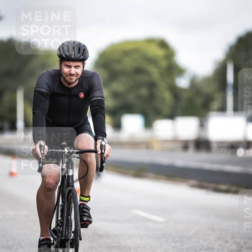 16.08.2026 - KN Förde Triathlon 2026 H.Heesch http://msf.ph/oto/9978494 16.08.2026 11:32:09 Radfahren 352, 363, 365, 393, 410 meine-sportfotos.de