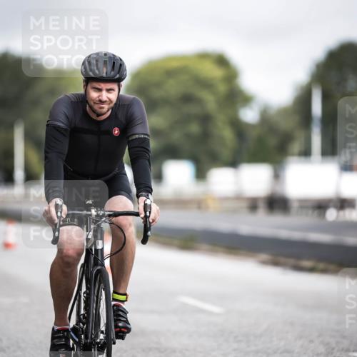 16.08.2026 - KN Förde Triathlon 2026 H.Heesch http://msf.ph/oto/9978496 16.08.2026 11:32:09 Radfahren 352, 363, 365, 393, 410 meine-sportfotos.de