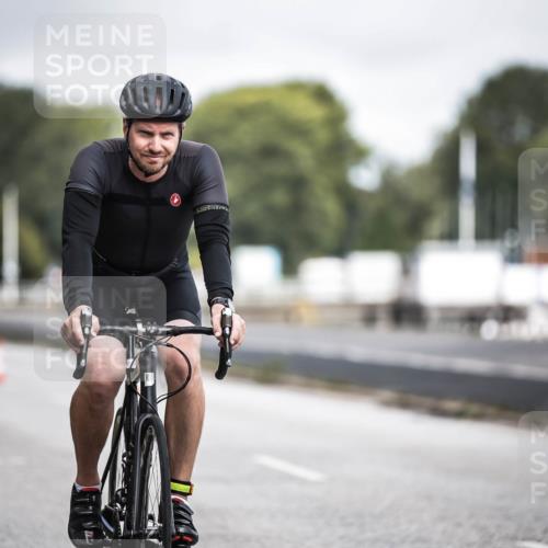 16.08.2026 - KN Förde Triathlon 2026 H.Heesch http://msf.ph/oto/9978498 16.08.2026 11:32:09 Radfahren 352, 363, 365, 393, 410 meine-sportfotos.de