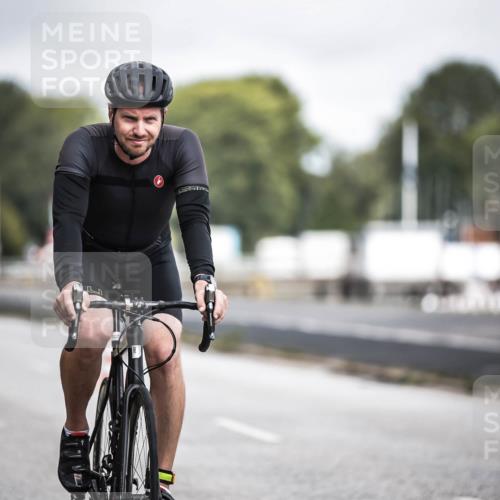 16.08.2026 - KN Förde Triathlon 2026 H.Heesch http://msf.ph/oto/9978500 16.08.2026 11:32:09 Radfahren 352, 363, 365, 393, 410 meine-sportfotos.de
