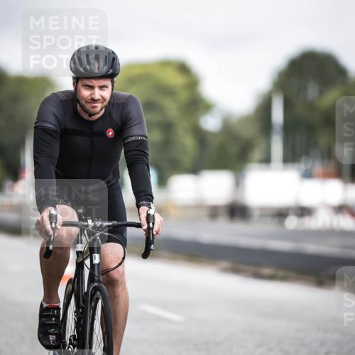 16.08.2026 - KN Förde Triathlon 2026 H.Heesch http://msf.ph/oto/9978502 16.08.2026 11:32:09 Radfahren 352, 363, 365, 393, 410 meine-sportfotos.de
