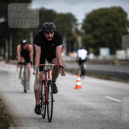 16.08.2026 - KN Förde Triathlon 2026 H.Heesch http://msf.ph/oto/9978516 16.08.2026 11:32:17 Radfahren 342, 364, 393, 394, 400 meine-sportfotos.de