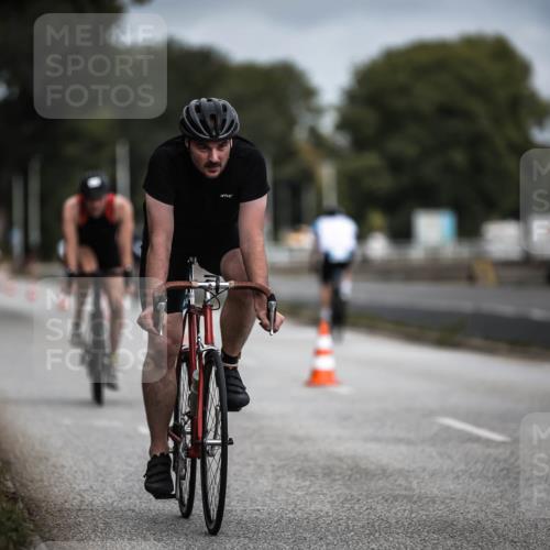 16.08.2026 - KN Förde Triathlon 2026 H.Heesch http://msf.ph/oto/9978518 16.08.2026 11:32:17 Radfahren 342, 364, 393, 394, 400 meine-sportfotos.de