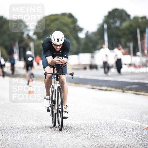 16.08.2026 - KN Förde Triathlon 2026 H.Heesch http://msf.ph/oto/9978527 16.08.2026 11:25:53 Radfahren 313, 319, 356, 398 meine-sportfotos.de