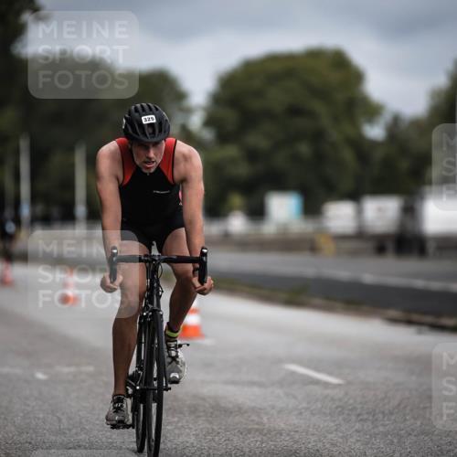 16.08.2026 - KN Förde Triathlon 2026 H.Heesch http://msf.ph/oto/9978540 16.08.2026 11:32:18 Radfahren 342, 364, 394, 400 meine-sportfotos.de