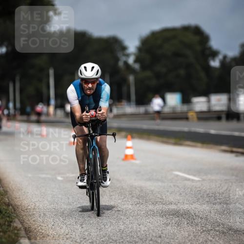 16.08.2026 - KN Förde Triathlon 2026 H.Heesch http://msf.ph/oto/9978580 16.08.2026 11:26:17 Radfahren 339, 350, 381, 404 meine-sportfotos.de