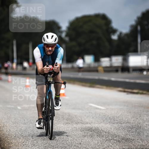 16.08.2026 - KN Förde Triathlon 2026 H.Heesch http://msf.ph/oto/9978588 16.08.2026 11:26:17 Radfahren 339, 350, 381, 404 meine-sportfotos.de