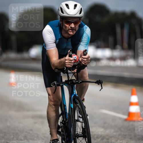 16.08.2026 - KN Förde Triathlon 2026 H.Heesch http://msf.ph/oto/9978612 16.08.2026 11:26:18 Radfahren 339, 350, 381, 404, 422 meine-sportfotos.de