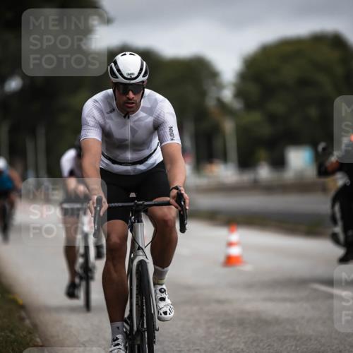 16.08.2026 - KN Förde Triathlon 2026 H.Heesch http://msf.ph/oto/9978639 16.08.2026 11:32:45 Radfahren 315, 372, 389, 392 meine-sportfotos.de