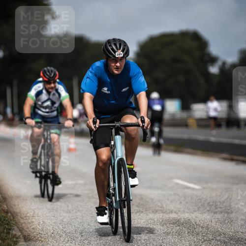 16.08.2026 - KN Förde Triathlon 2026 H.Heesch http://msf.ph/oto/9978648 16.08.2026 11:26:24 Radfahren 317, 385, 404, 407, 422, 432 meine-sportfotos.de