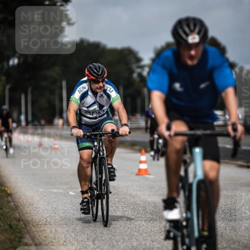 16.08.2026 - KN Förde Triathlon 2026 H.Heesch http://msf.ph/oto/9978656 16.08.2026 11:26:25 Radfahren 317, 374, 385, 404, 407, 422, 432 meine-sportfotos.de