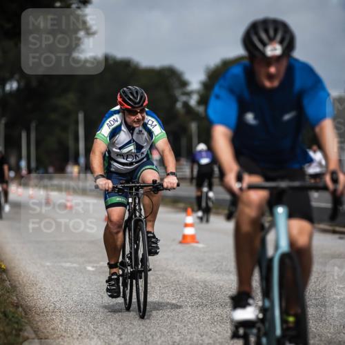16.08.2026 - KN Förde Triathlon 2026 H.Heesch http://msf.ph/oto/9978658 16.08.2026 11:26:25 Radfahren 317, 374, 385, 404, 407, 422, 432 meine-sportfotos.de