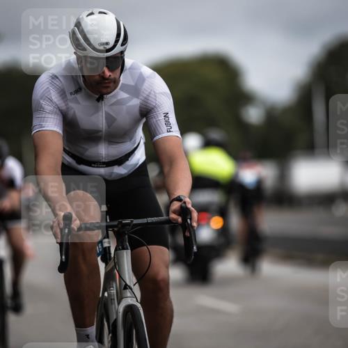 16.08.2026 - KN Förde Triathlon 2026 H.Heesch http://msf.ph/oto/9978659 16.08.2026 11:32:45 Radfahren 315, 372, 389, 392 meine-sportfotos.de