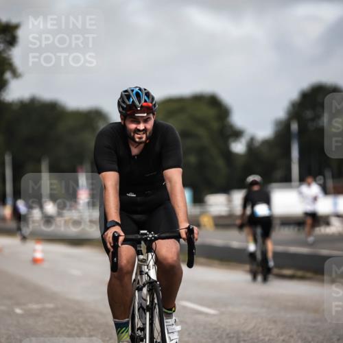 16.08.2026 - KN Förde Triathlon 2026 H.Heesch http://msf.ph/oto/9978678 16.08.2026 11:26:30 Radfahren 328, 374, 432, 803 meine-sportfotos.de