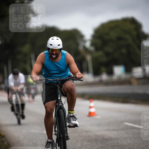 16.08.2026 - KN Förde Triathlon 2026 H.Heesch http://msf.ph/oto/9978694 16.08.2026 11:32:50 Radfahren 348, 389, 391 meine-sportfotos.de