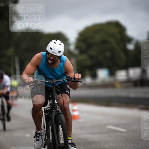 16.08.2026 - KN Förde Triathlon 2026 H.Heesch http://msf.ph/oto/9978704 16.08.2026 11:32:51 Radfahren 348, 391, 399 meine-sportfotos.de
