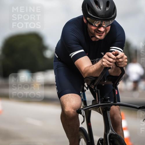 16.08.2026 - KN Förde Triathlon 2026 H.Heesch http://msf.ph/oto/9978713 16.08.2026 11:26:35 Radfahren 328, 429, 803 meine-sportfotos.de