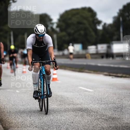 16.08.2026 - KN Förde Triathlon 2026 H.Heesch http://msf.ph/oto/9978721 16.08.2026 11:26:56 Radfahren 343, 359, 361, 383, 412, 804 meine-sportfotos.de