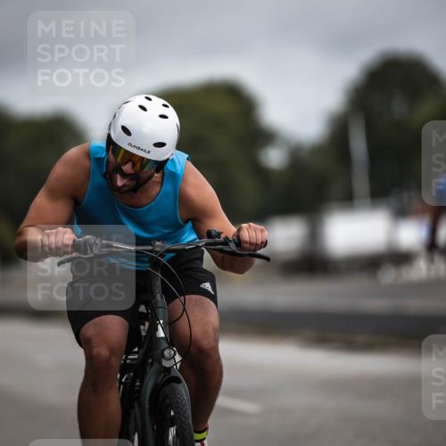 16.08.2026 - KN Förde Triathlon 2026 H.Heesch http://msf.ph/oto/9978724 16.08.2026 11:32:51 Radfahren 348, 391, 399 meine-sportfotos.de