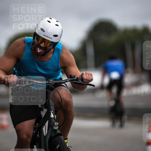 16.08.2026 - KN Förde Triathlon 2026 H.Heesch http://msf.ph/oto/9978732 16.08.2026 11:32:51 Radfahren 348, 391, 399 meine-sportfotos.de