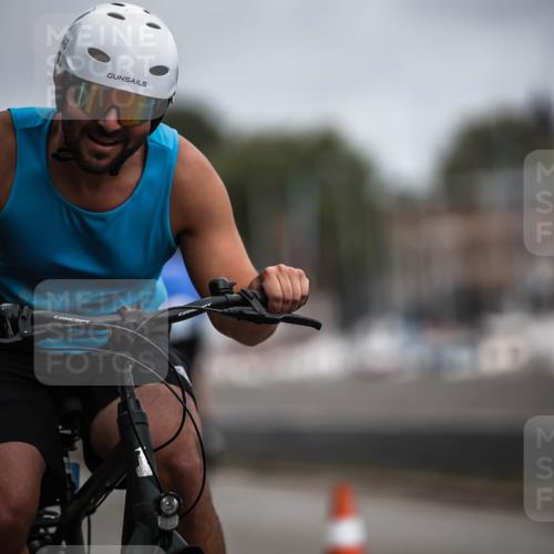 16.08.2026 - KN Förde Triathlon 2026 H.Heesch http://msf.ph/oto/9978740 16.08.2026 11:32:52 Radfahren 348, 391, 399 meine-sportfotos.de