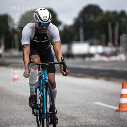 16.08.2026 - KN Förde Triathlon 2026 H.Heesch http://msf.ph/oto/9978743 16.08.2026 11:26:57 Radfahren 343, 359, 361, 383, 412, 804 meine-sportfotos.de