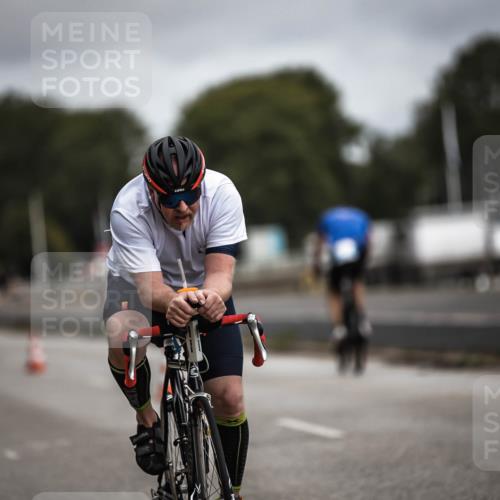 16.08.2026 - KN Förde Triathlon 2026 H.Heesch http://msf.ph/oto/9978750 16.08.2026 11:32:53 Radfahren 348, 391, 399 meine-sportfotos.de