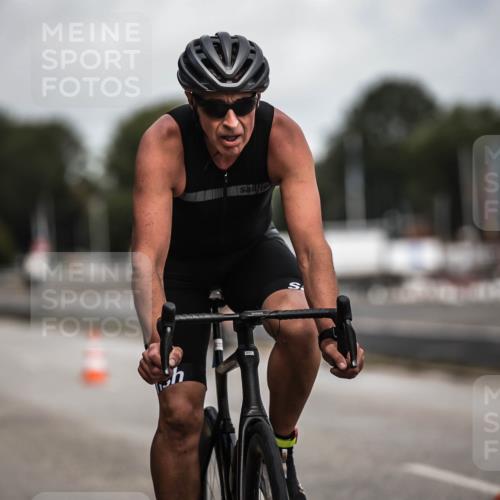 16.08.2026 - KN Förde Triathlon 2026 H.Heesch http://msf.ph/oto/9978760 16.08.2026 11:26:58 Radfahren 343, 359, 361, 383, 412, 804 meine-sportfotos.de
