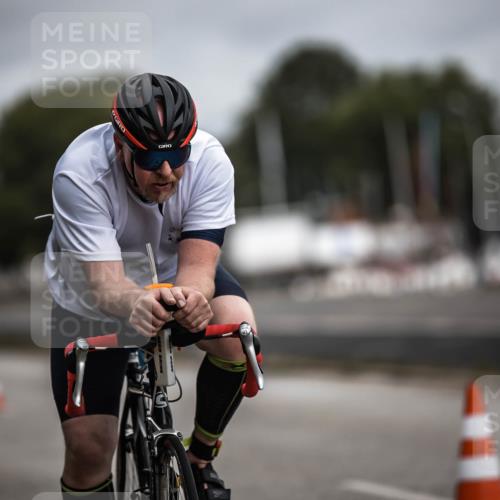 16.08.2026 - KN Förde Triathlon 2026 H.Heesch http://msf.ph/oto/9978767 16.08.2026 11:32:53 Radfahren 348, 391, 399 meine-sportfotos.de