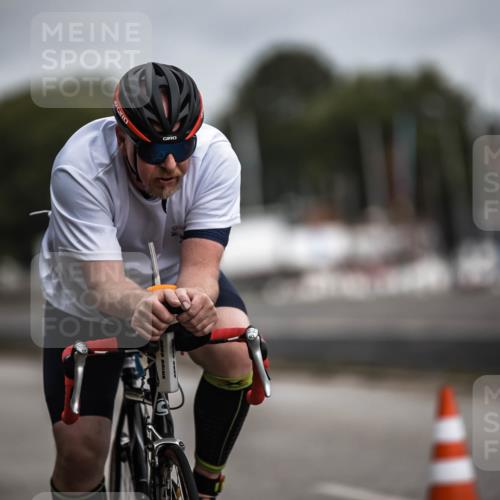 16.08.2026 - KN Förde Triathlon 2026 H.Heesch http://msf.ph/oto/9978768 16.08.2026 11:32:53 Radfahren 348, 391, 399 meine-sportfotos.de