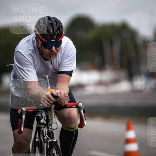 16.08.2026 - KN Förde Triathlon 2026 H.Heesch http://msf.ph/oto/9978770 16.08.2026 11:32:53 Radfahren 348, 391, 399 meine-sportfotos.de