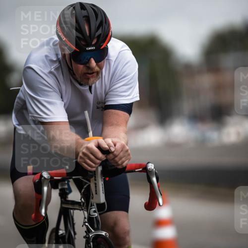 16.08.2026 - KN Förde Triathlon 2026 H.Heesch http://msf.ph/oto/9978776 16.08.2026 11:32:53 Radfahren 348, 391, 399 meine-sportfotos.de