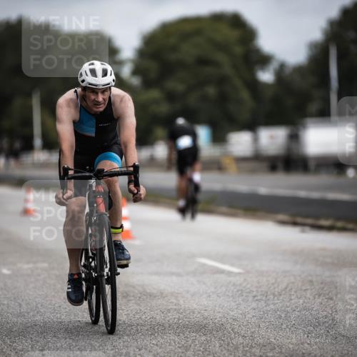 16.08.2026 - KN Förde Triathlon 2026 H.Heesch http://msf.ph/oto/9978846 16.08.2026 11:33:03 Radfahren 368, 369, 386, 430 meine-sportfotos.de