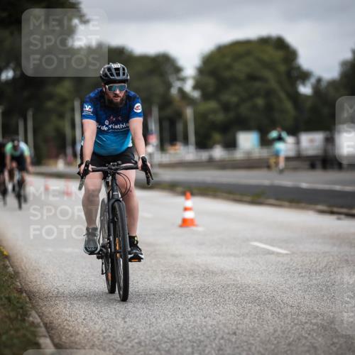 16.08.2026 - KN Förde Triathlon 2026 H.Heesch http://msf.ph/oto/9978934 16.08.2026 11:33:26 Radfahren 350, 376, 379, 438 meine-sportfotos.de