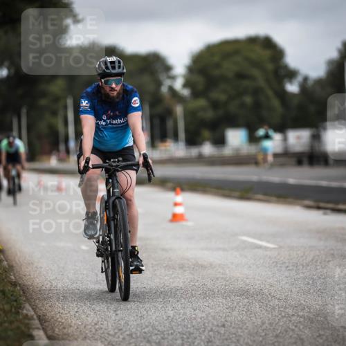 16.08.2026 - KN Förde Triathlon 2026 H.Heesch http://msf.ph/oto/9978938 16.08.2026 11:33:26 Radfahren 350, 376, 379, 438 meine-sportfotos.de