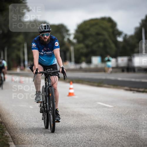 16.08.2026 - KN Förde Triathlon 2026 H.Heesch http://msf.ph/oto/9978942 16.08.2026 11:33:26 Radfahren 350, 376, 379, 438 meine-sportfotos.de
