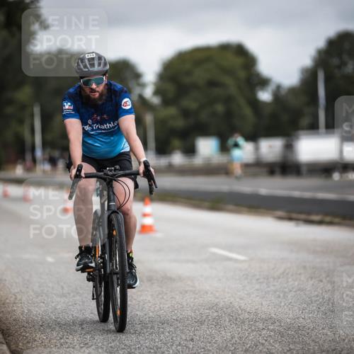 16.08.2026 - KN Förde Triathlon 2026 H.Heesch http://msf.ph/oto/9978946 16.08.2026 11:33:26 Radfahren 350, 376, 379, 438 meine-sportfotos.de